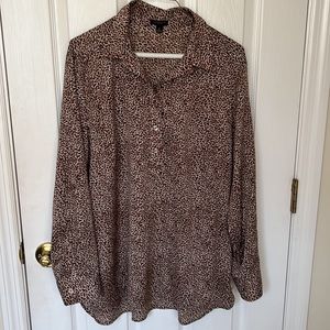 Ann Taylor Sz 12 Career Long Sleeve Top Shirt Blouse Animal Print Brown & Tan